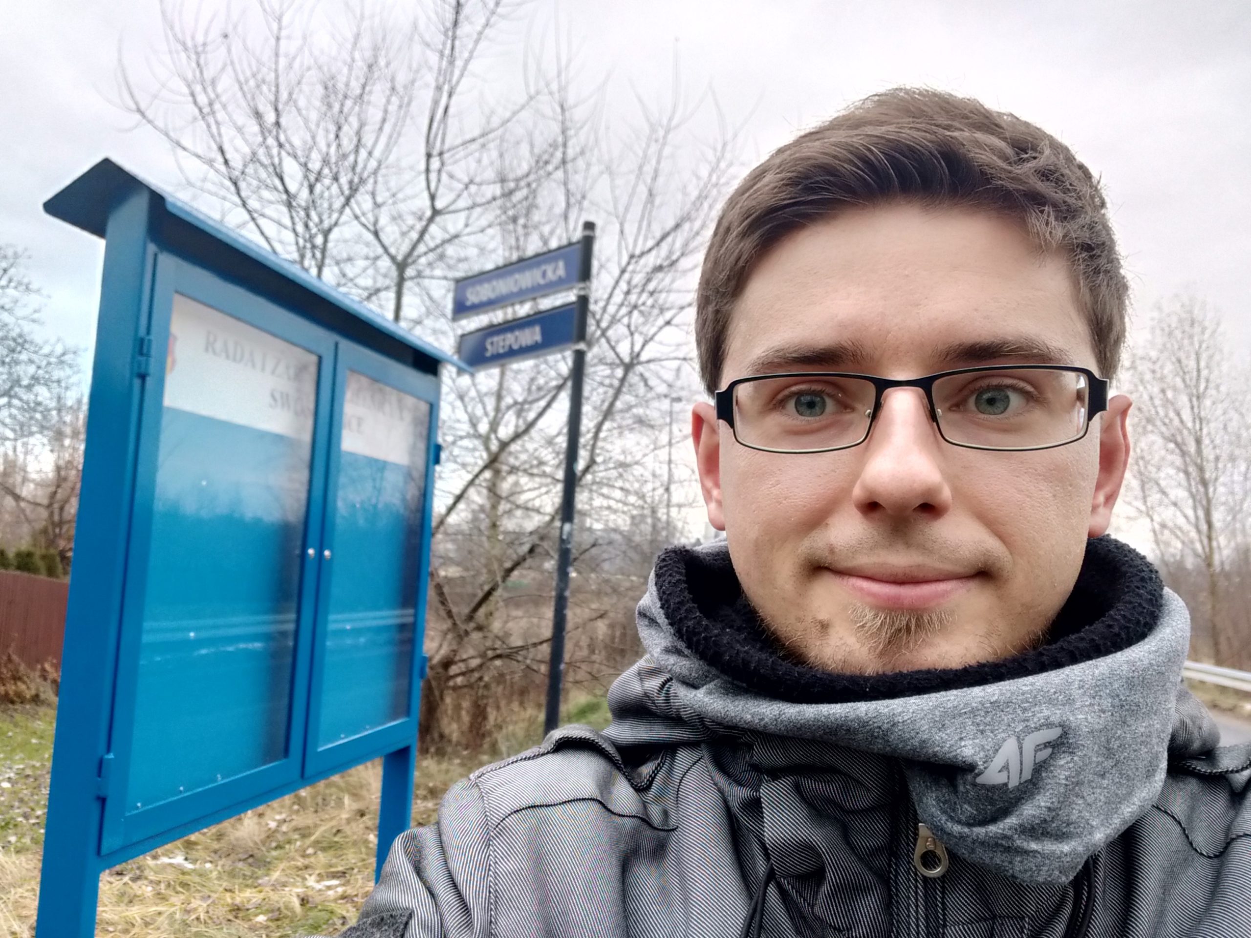 Tablica ogłoszeń na Starym Kurdwanowie